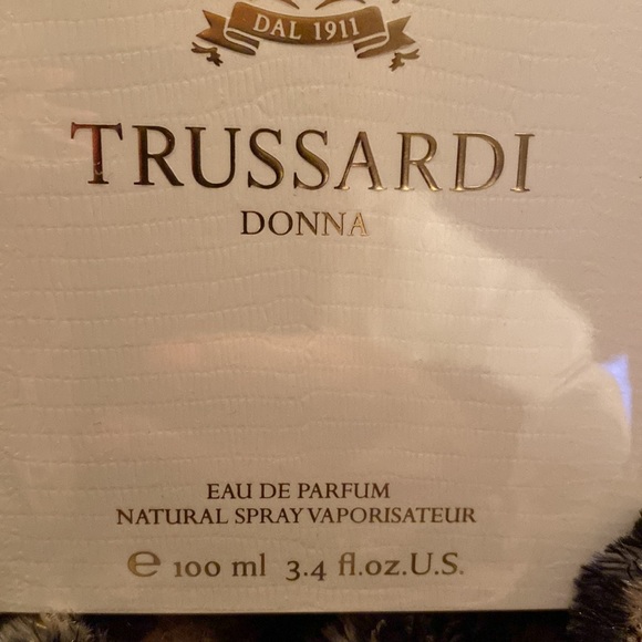 Trussardi Donna EAU de PARFUM 3.4 oz - Picture 2 of 2